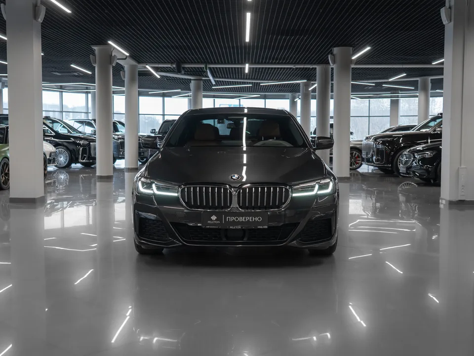 BMW 5 Series 2022 — миниатюра 3