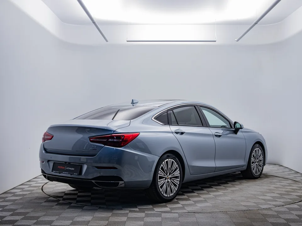 Hongqi H5 2022 — миниатюра 5