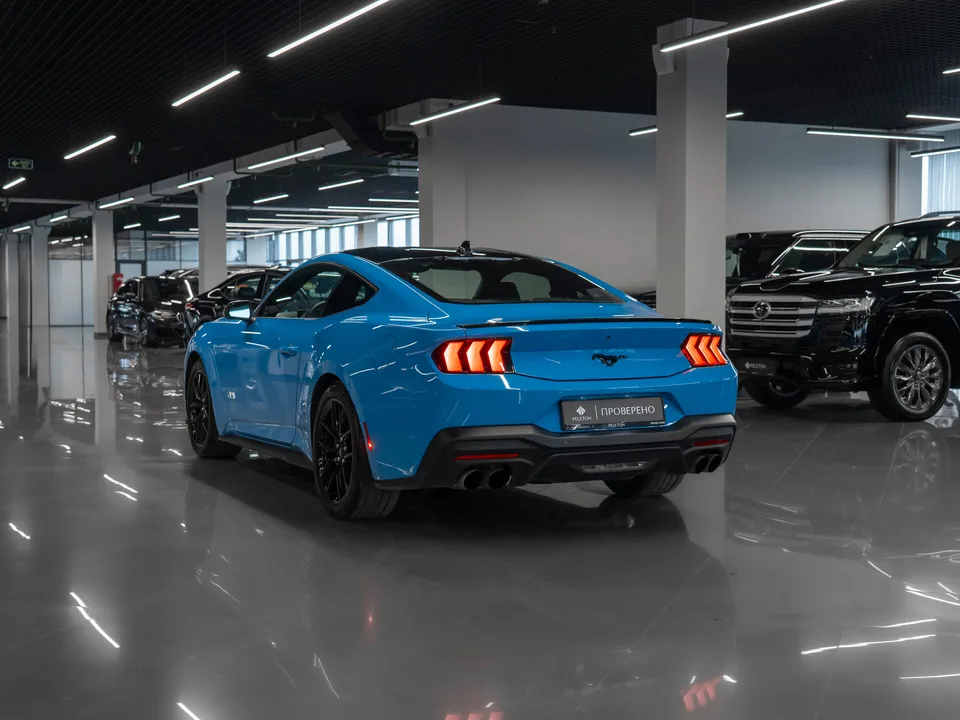 Ford Mustang 2023 — миниатюра 4