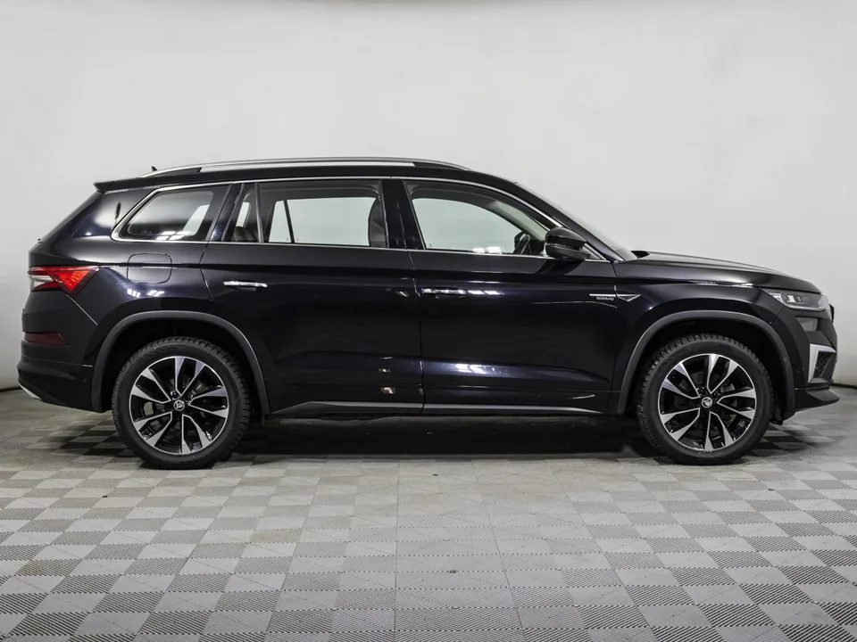 Skoda Kodiaq GT 2023 — миниатюра 4