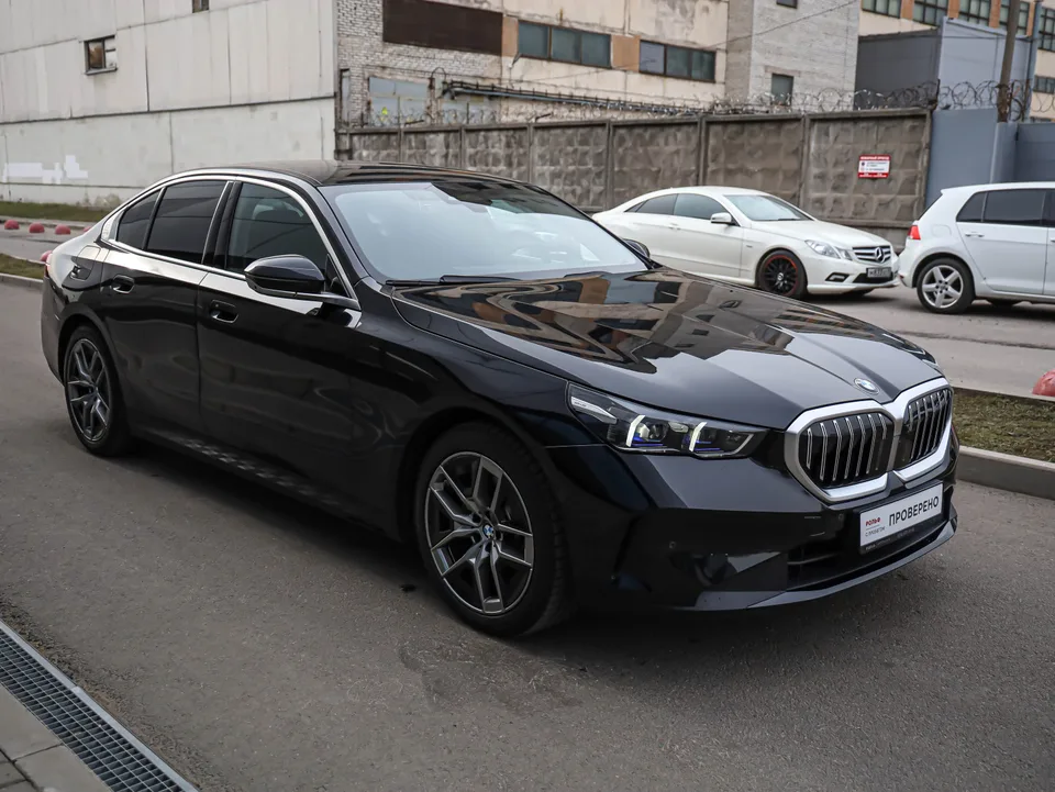 BMW 5 серия 2024 — миниатюра 3