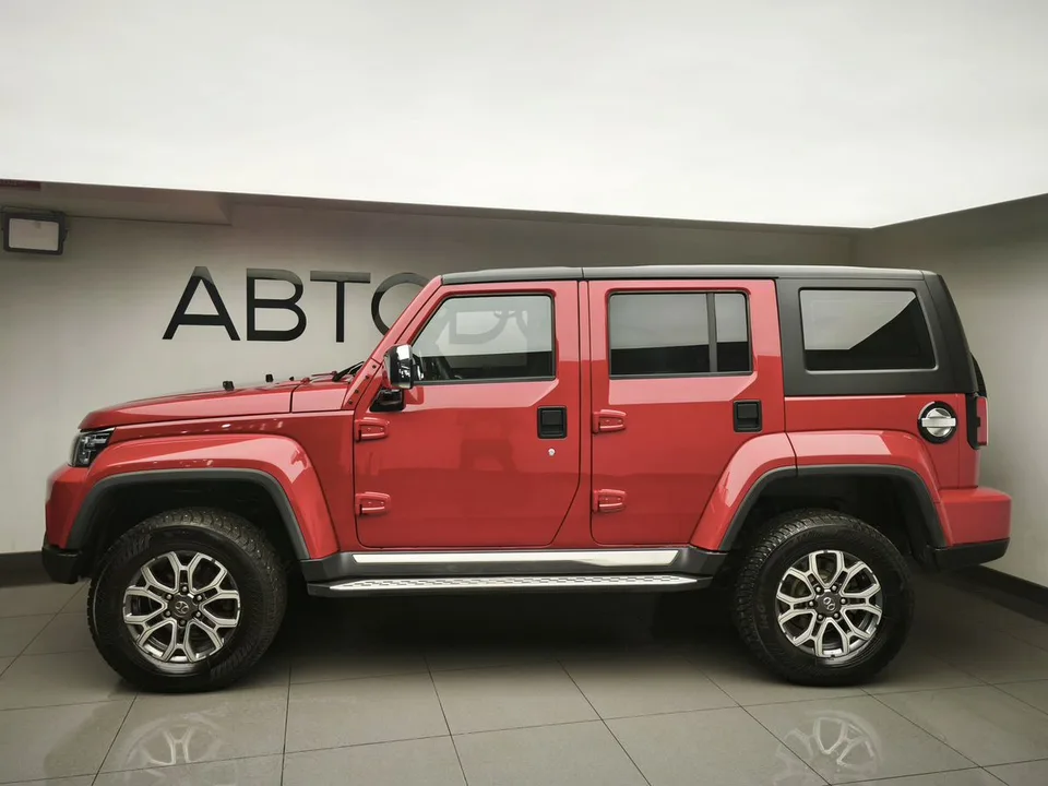 BAIC BJ40 2023 — миниатюра 3