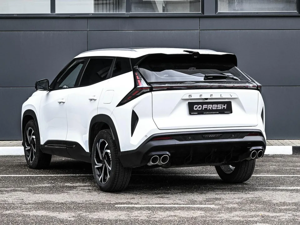 Geely Atlas 2023 — миниатюра 2