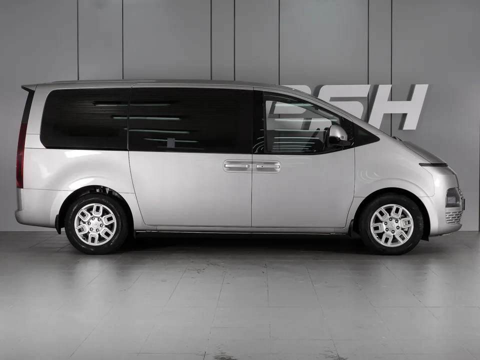 Hyundai Staria 2022 — миниатюра 5