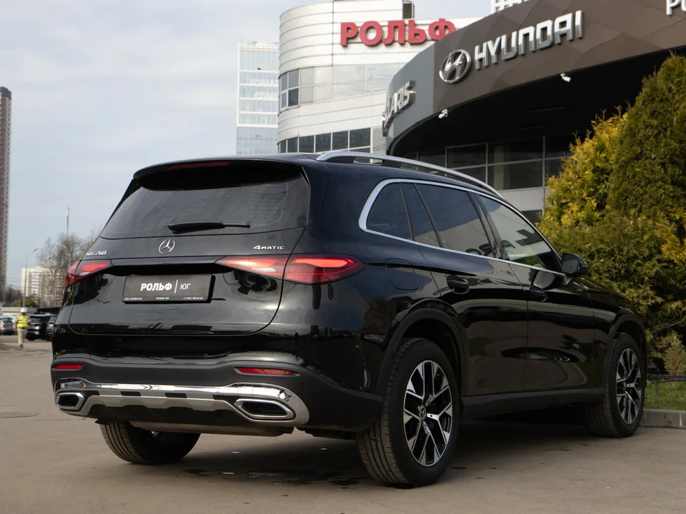 Mercedes-Benz GLC купе 2023 — миниатюра 4
