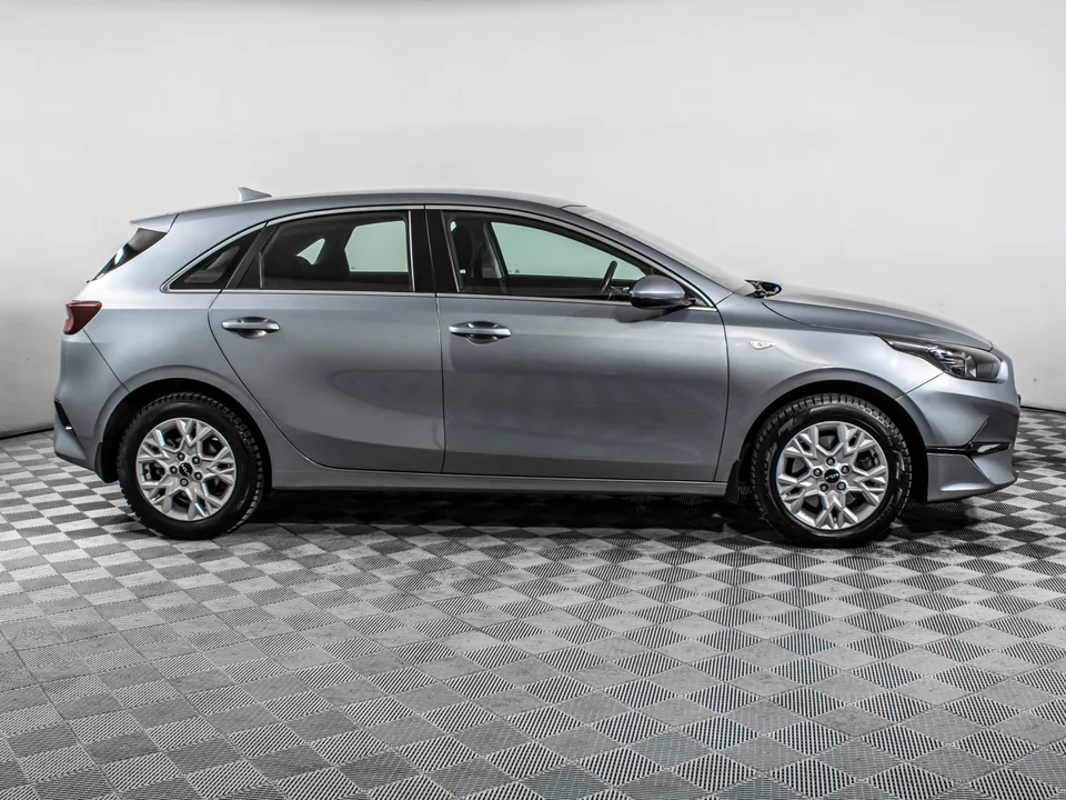 Kia Ceed 2022 — миниатюра 4