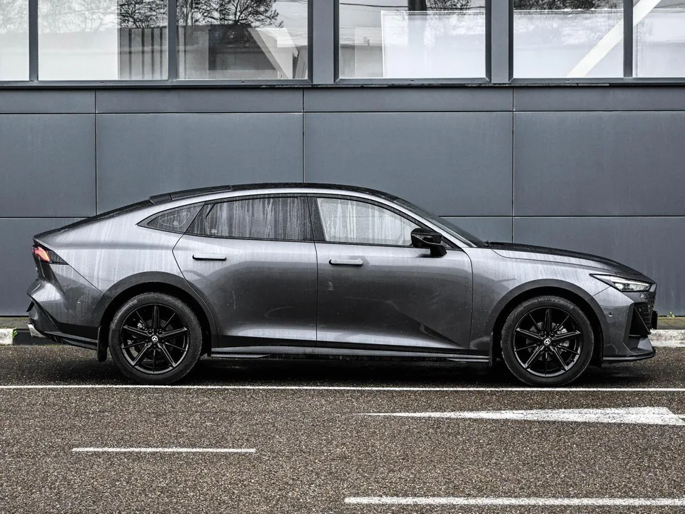 Changan UNI-V 2023 — миниатюра 5