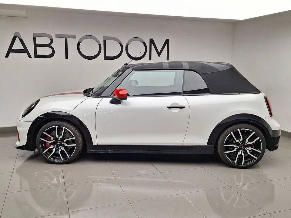MINI Cabrio 2025 — миниатюра 2