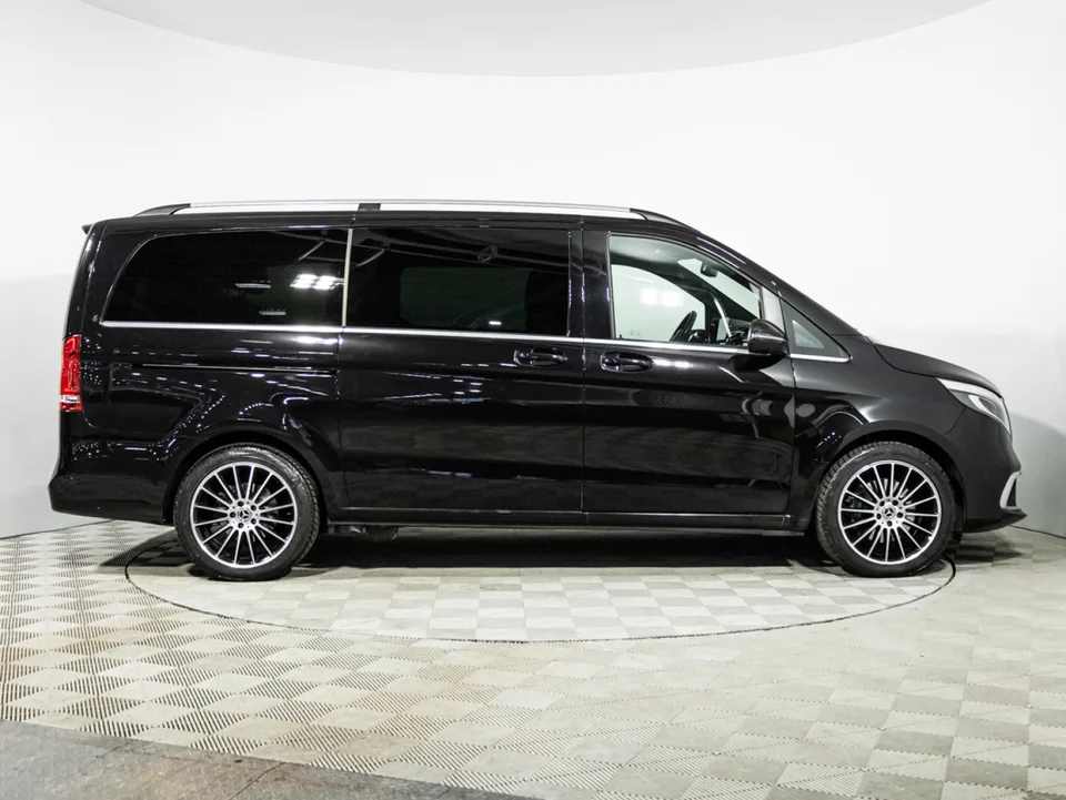 Mercedes-Benz V-Класс 2022 — миниатюра 4