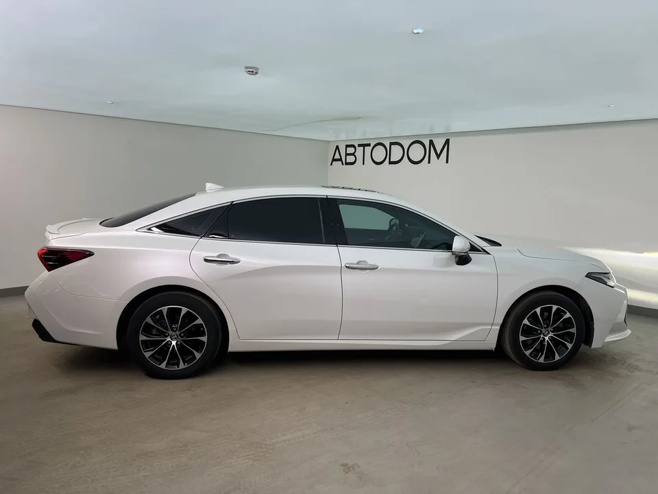 Toyota Avalon 2022 — миниатюра 5