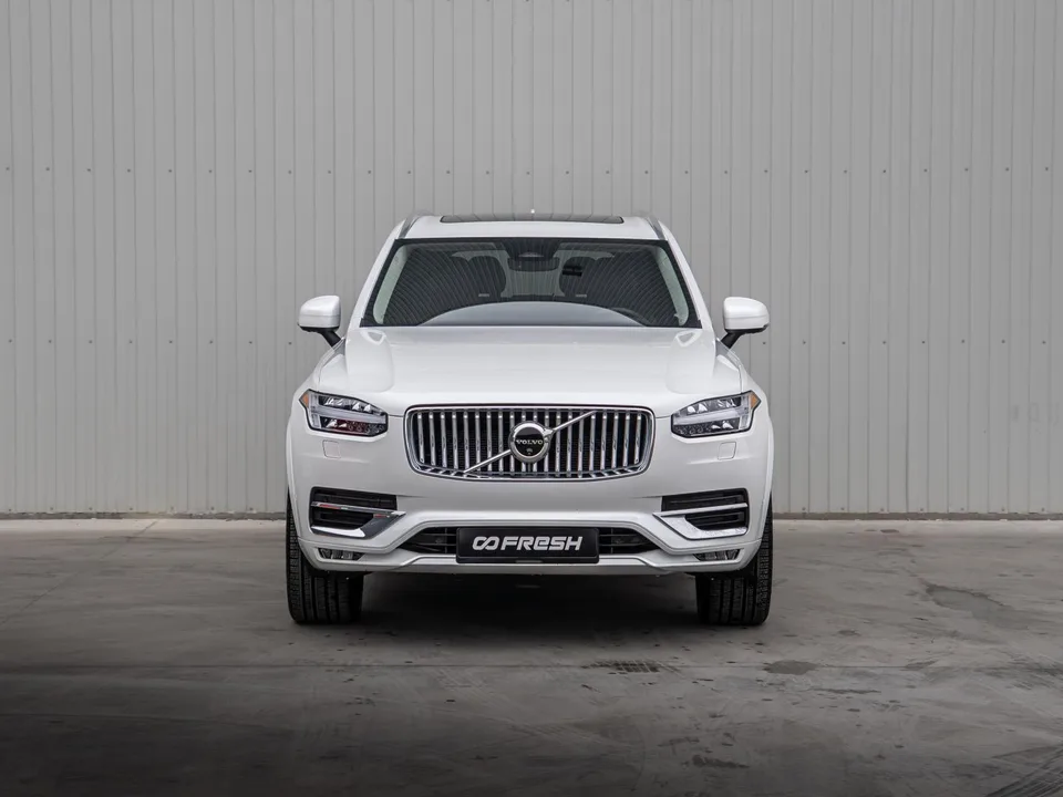 Volvo XC90 2023 — миниатюра 3