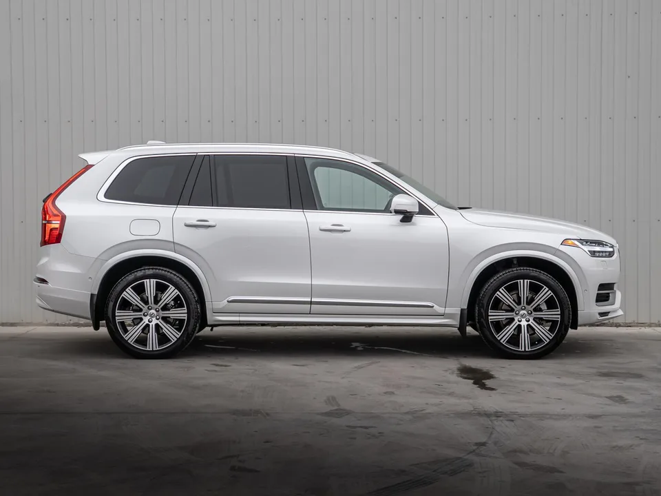 Volvo XC90 2023 — миниатюра 5