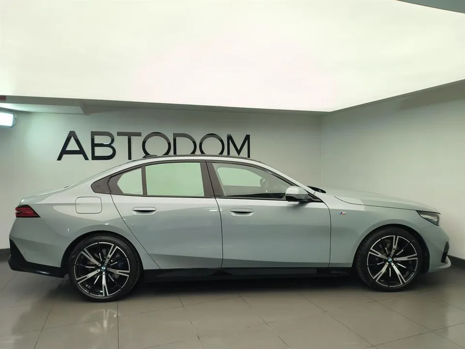 BMW 5 серия 2025 — миниатюра 5