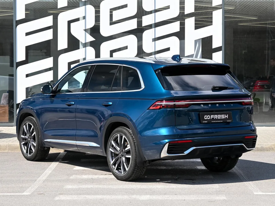 Geely Monjaro Hi-P Hybrid 2023 — миниатюра 2