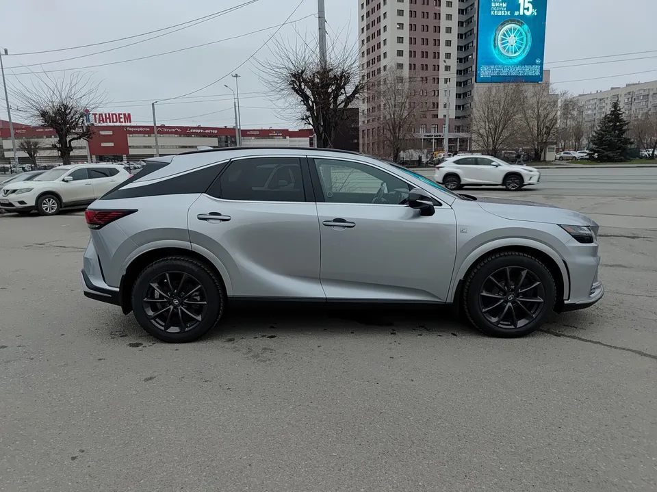 Lexus RX 2022 — миниатюра 4