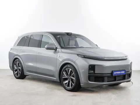 Li Xiang L8 2023 купить в Москве