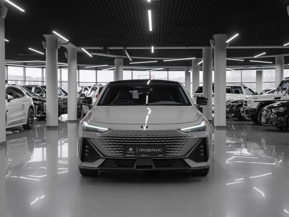 Changan UNI-V 2023 — миниатюра 3