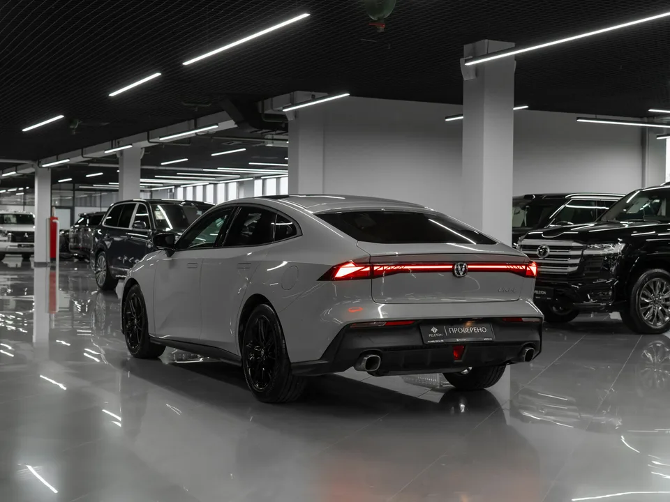 Changan UNI-V 2023 — миниатюра 4