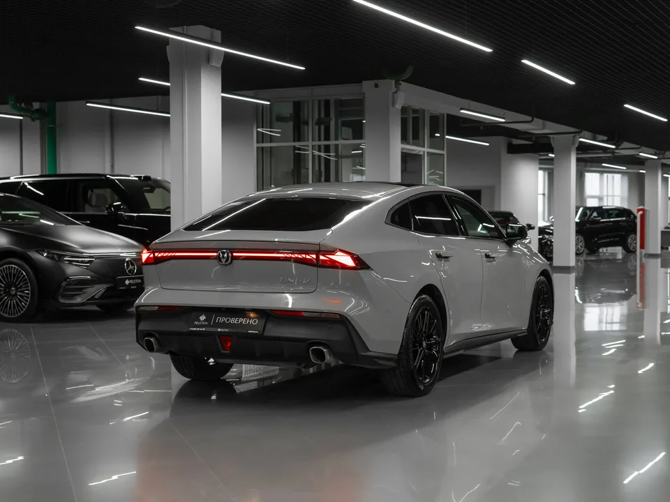 Changan UNI-V 2023 — миниатюра 5