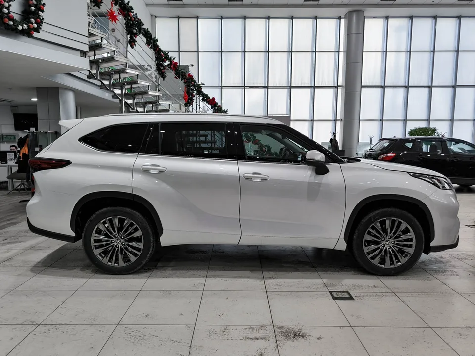 Toyota Highlander 2025 — миниатюра 4
