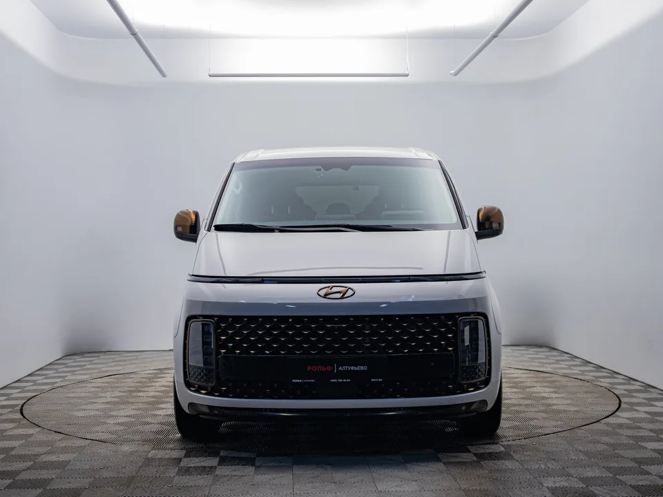 Hyundai Staria 2022 — миниатюра 2