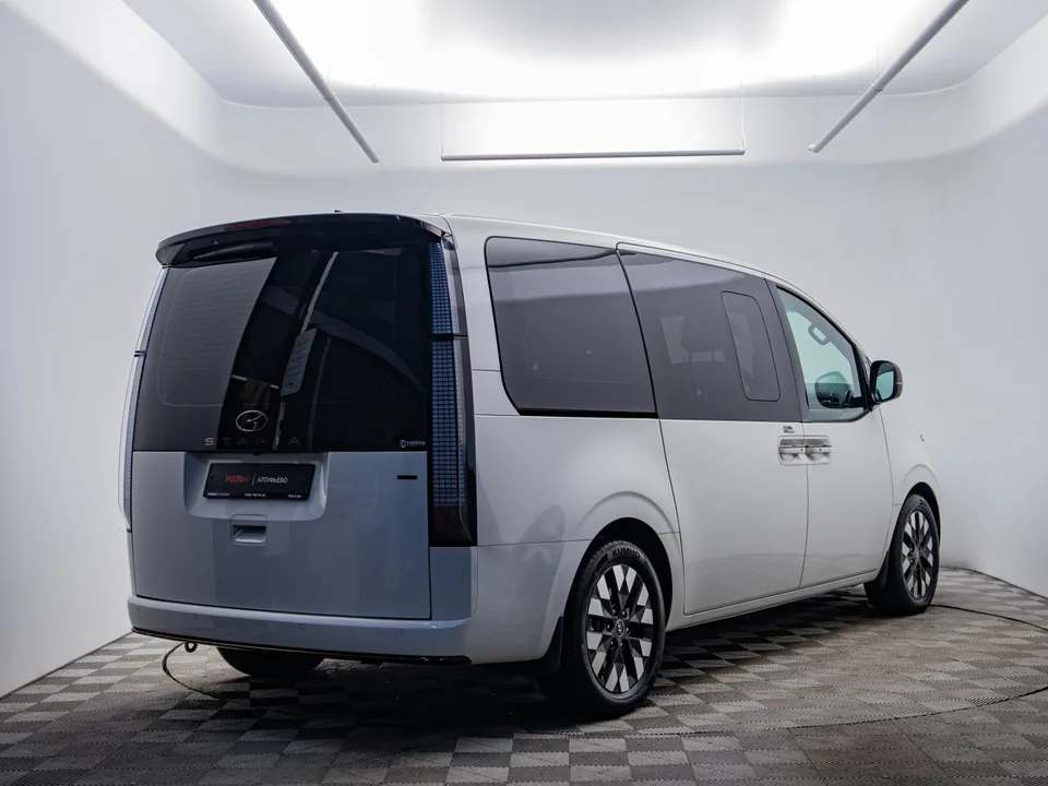 Hyundai Staria 2022 — миниатюра 4