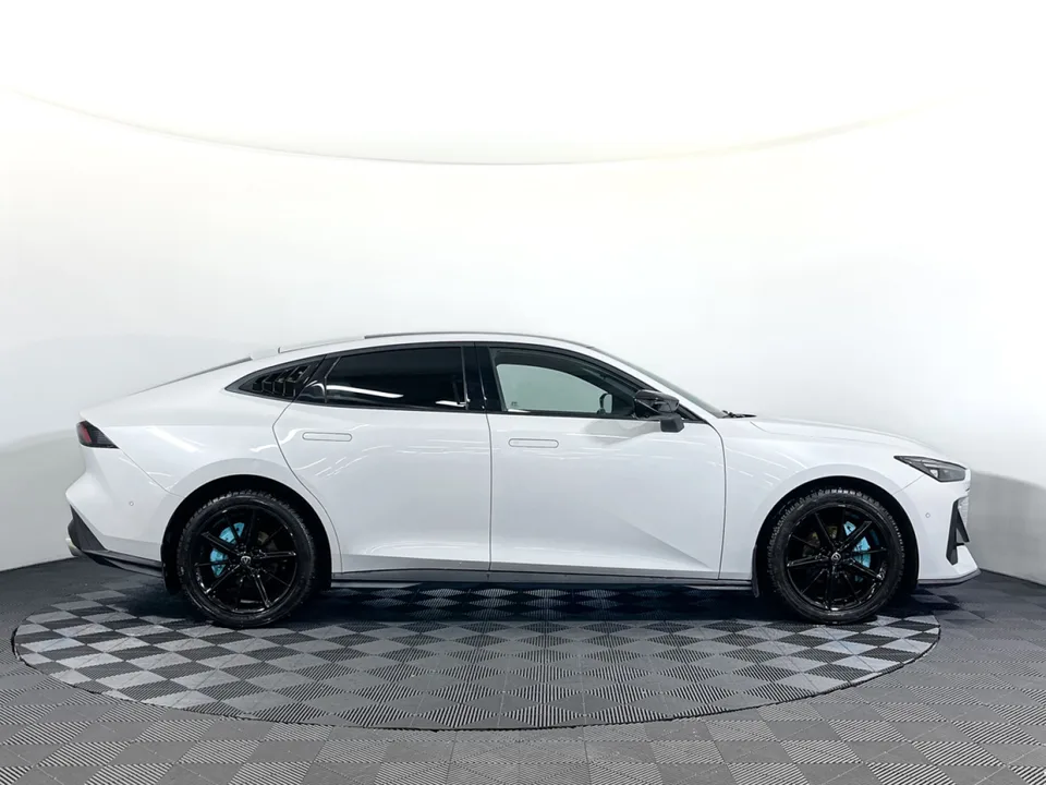 Changan UNI-V 2023 — миниатюра 4