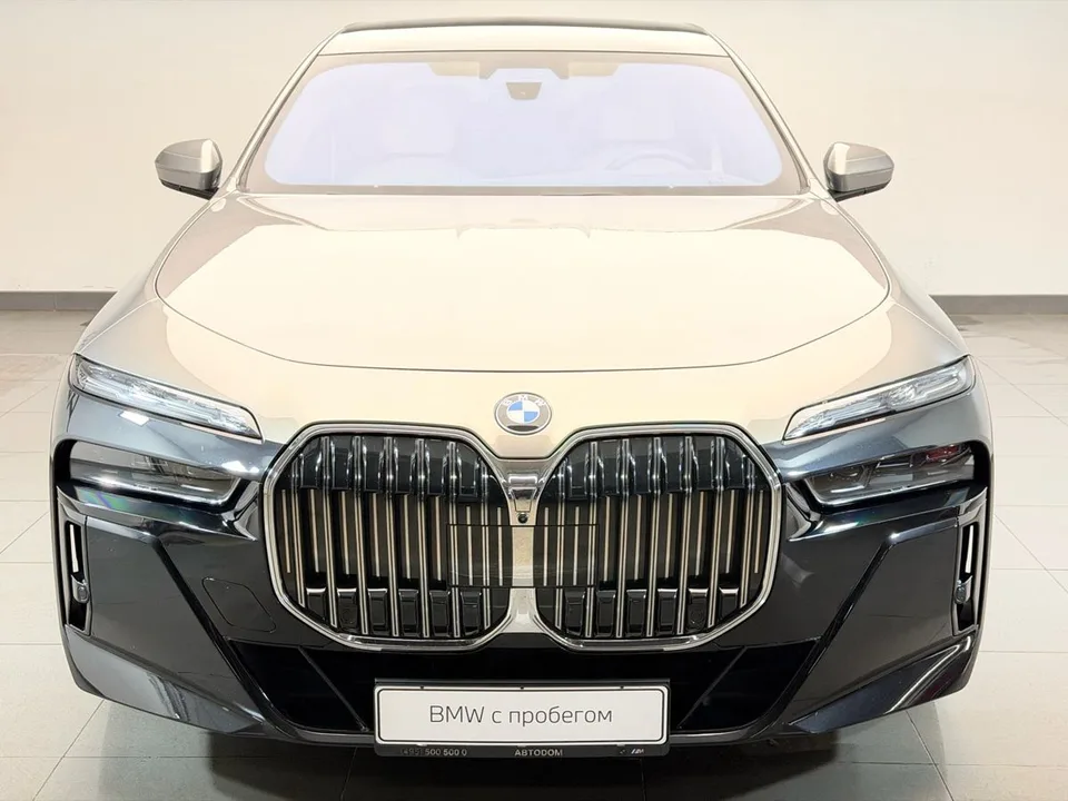 BMW 7 серия 2023 — миниатюра 3