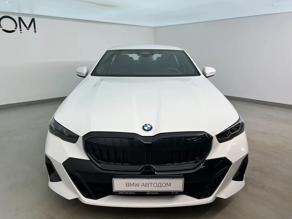 BMW 5 серия 2025 — миниатюра 3