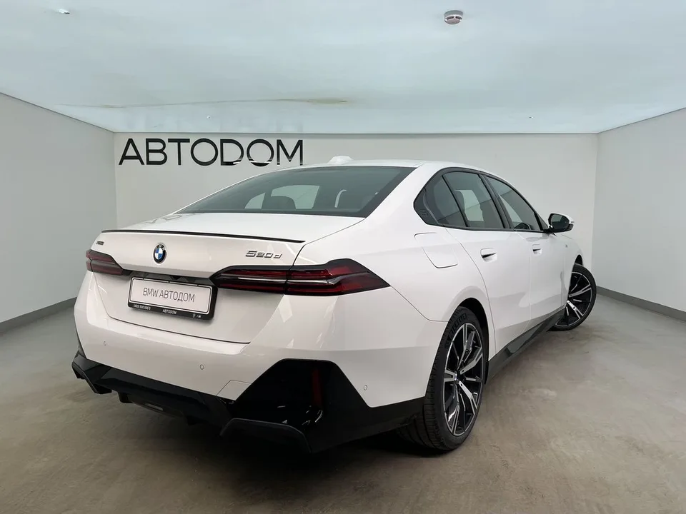 BMW 5 серия 2025 — миниатюра 4