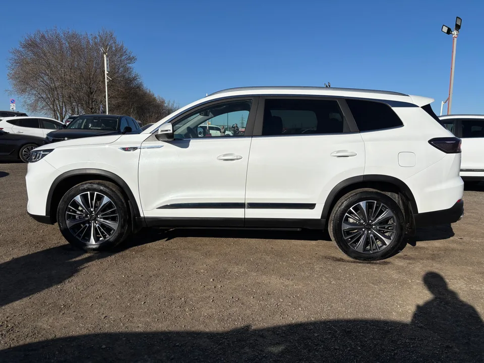 Chery Tiggo 8 Pro Max 2023 — миниатюра 4