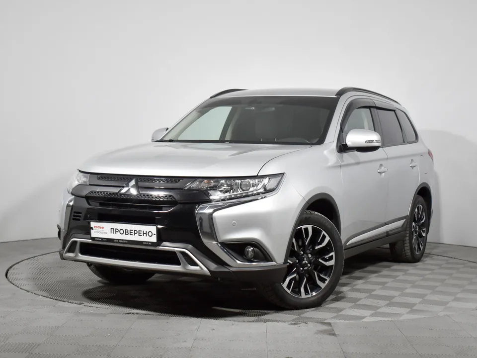 Mitsubishi Outlander 2022 — фото 1, купить с доставкой в Москву