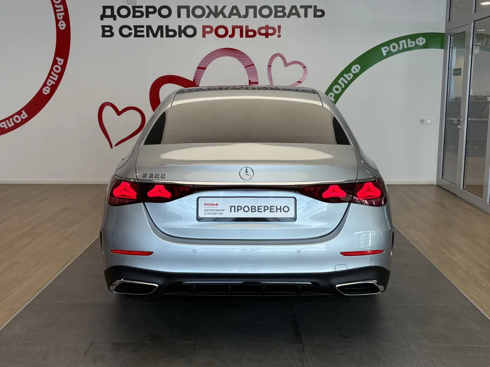 Mercedes-Benz E-Класс 2024 — миниатюра 4