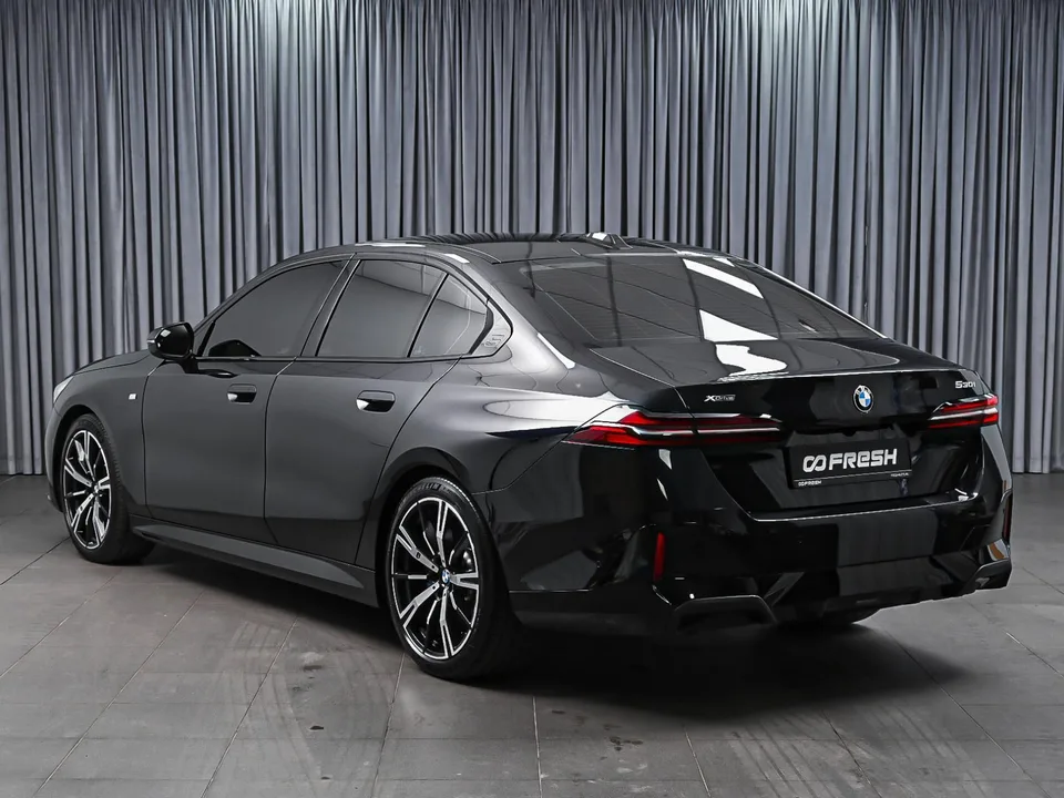 BMW 5 серия 2023 — миниатюра 2