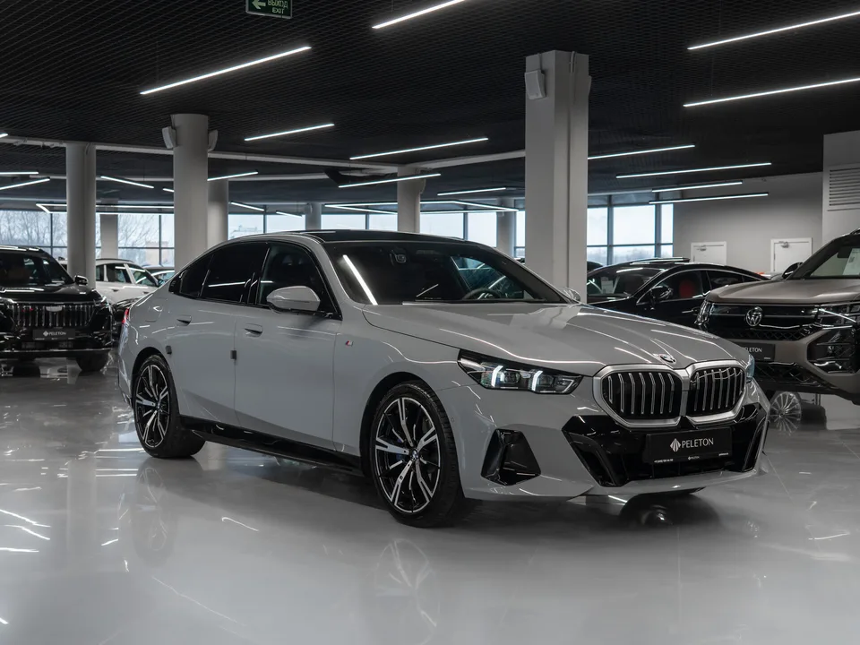 BMW 5 серия 2025 — миниатюра 2