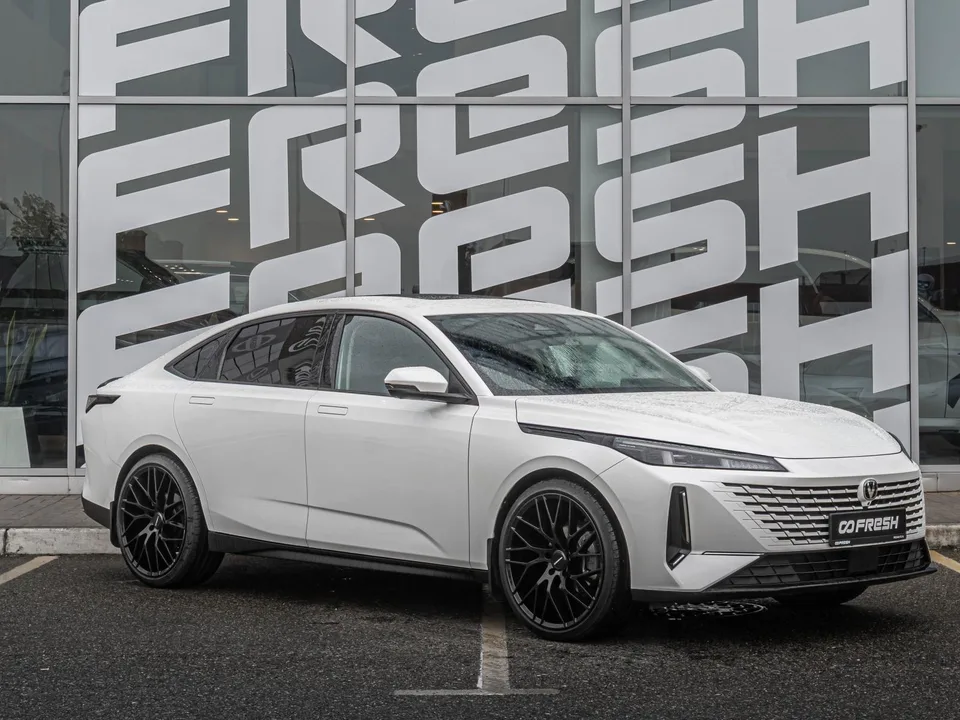 Changan Lamore 2023 — фото 1, купить с доставкой в Москву