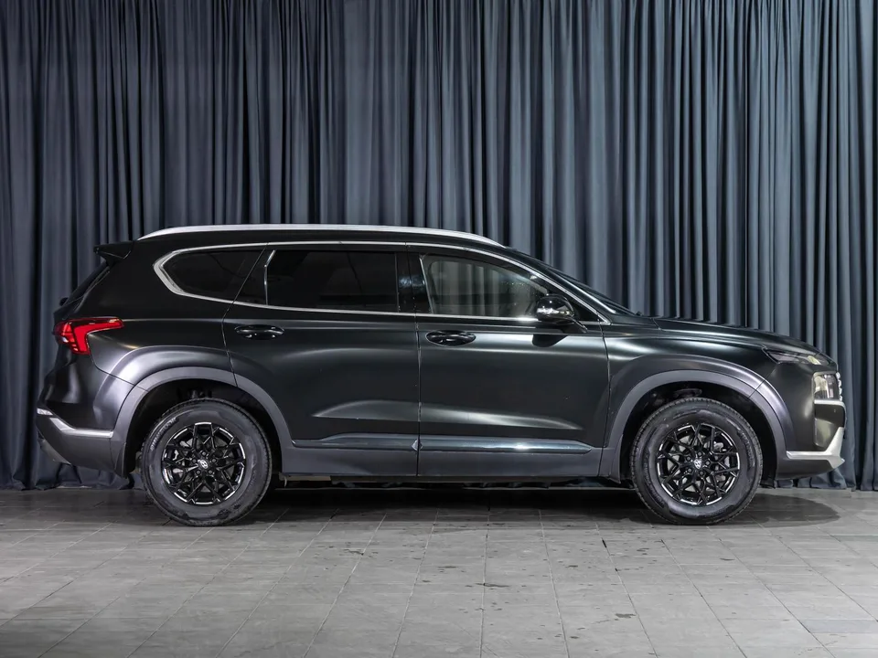 Hyundai Santa Fe 2022 — миниатюра 5