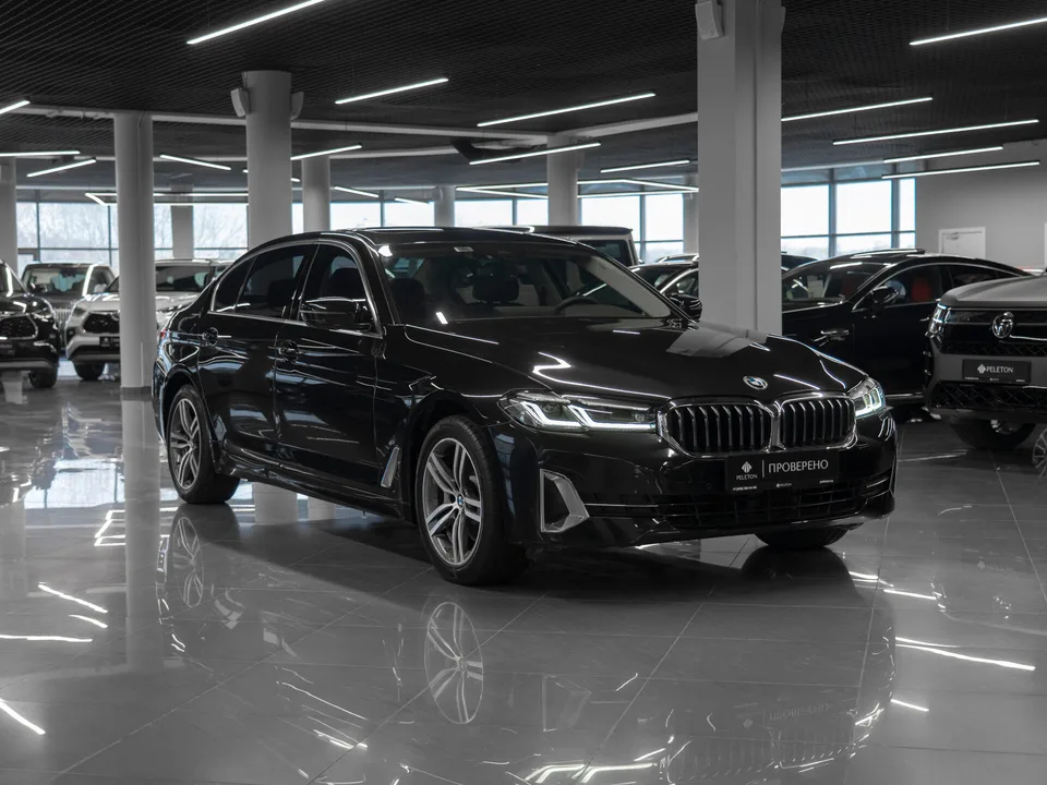 BMW 5 серия 2022 — миниатюра 2