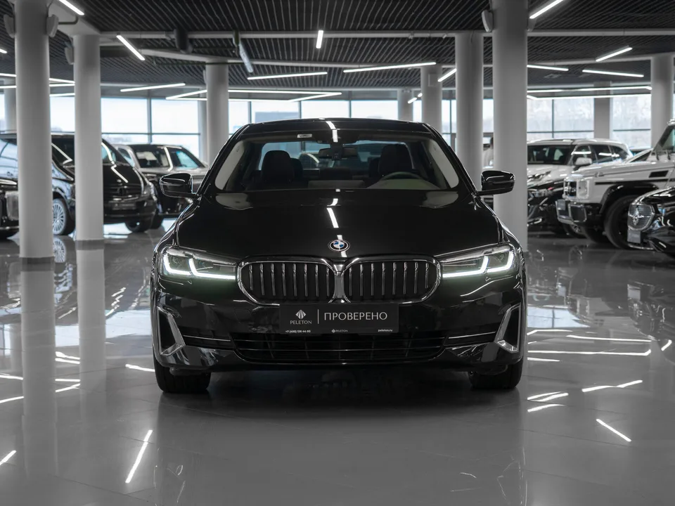 BMW 5 серия 2022 — миниатюра 3