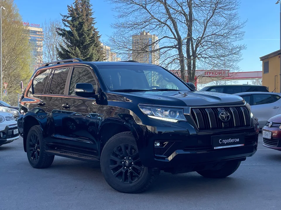 Toyota Land Cruiser Prado 2022 — фото 1, купить с доставкой в Москву