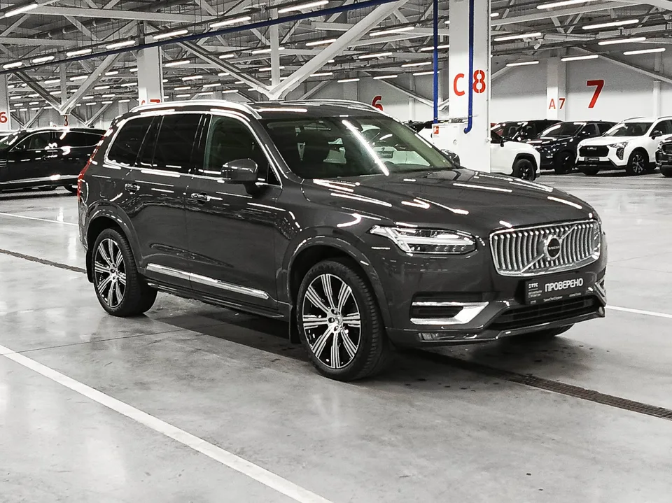 Volvo XC90 2022 — миниатюра 3