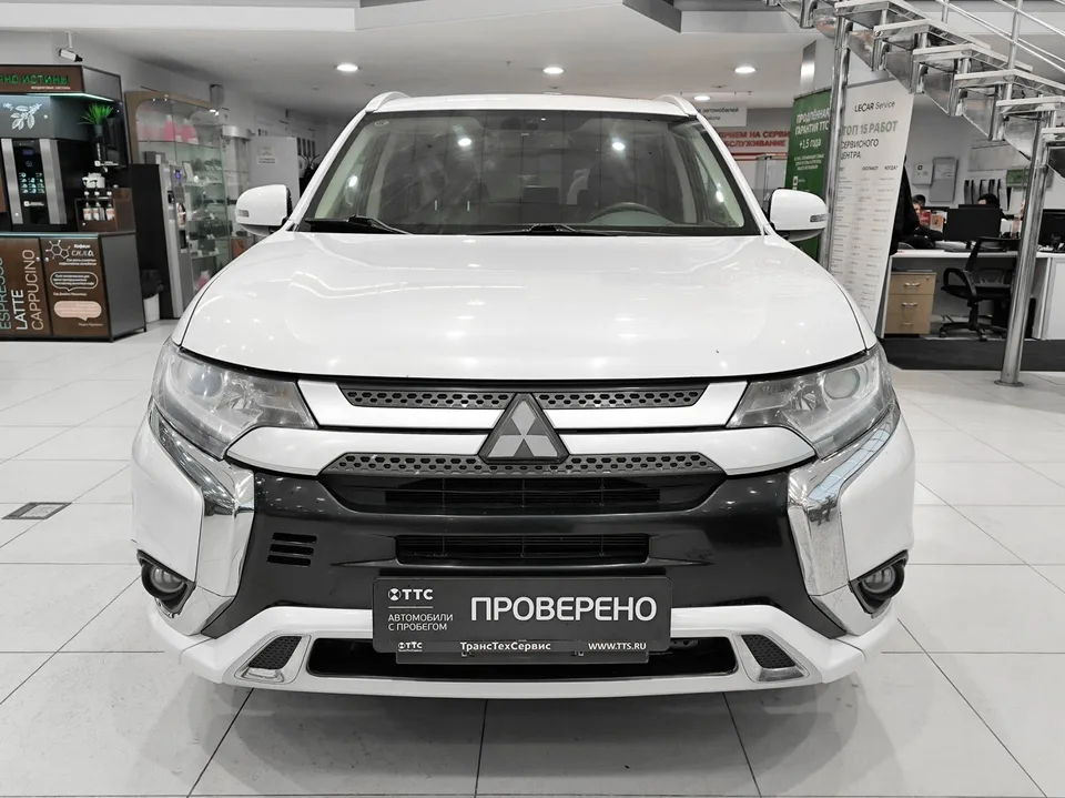 Mitsubishi Outlander 2022 — миниатюра 2