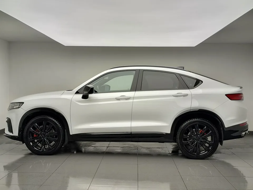 Geely Tugella 2023 — миниатюра 2