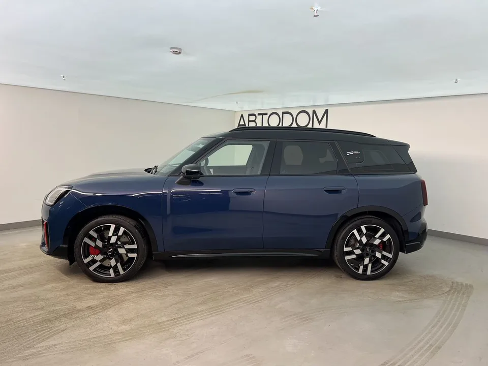 MINI Countryman 2024 — миниатюра 2