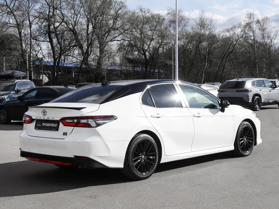 Toyota Camry 2022 — миниатюра 5