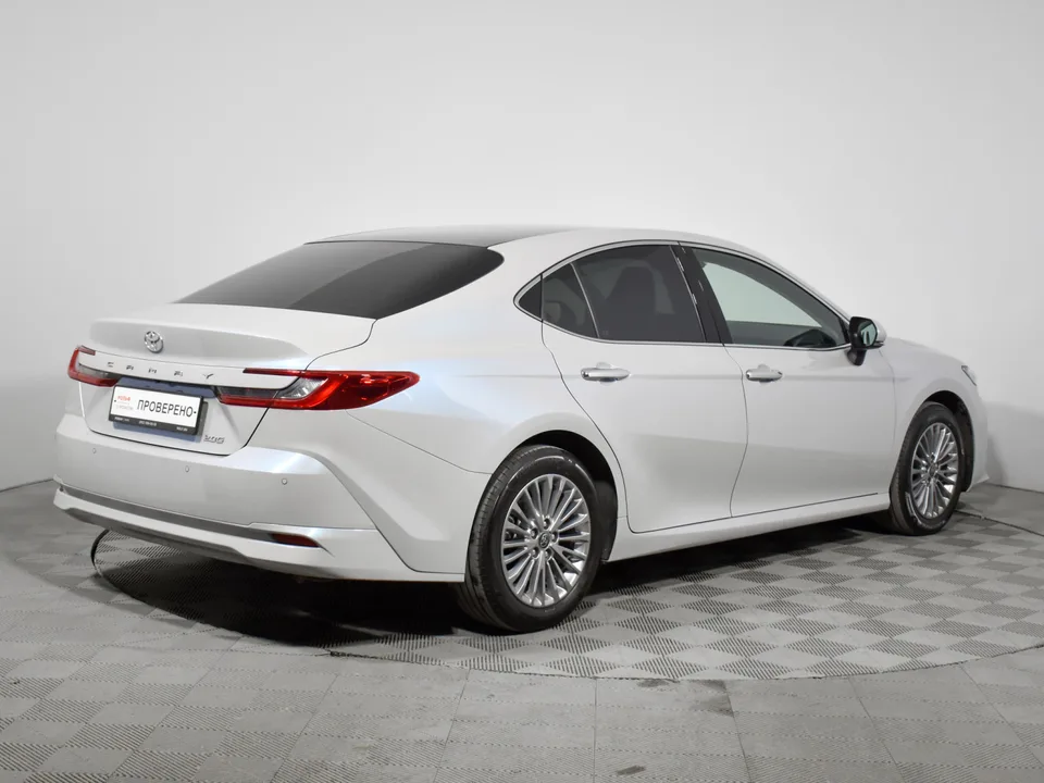 Toyota Camry 2024 — миниатюра 5