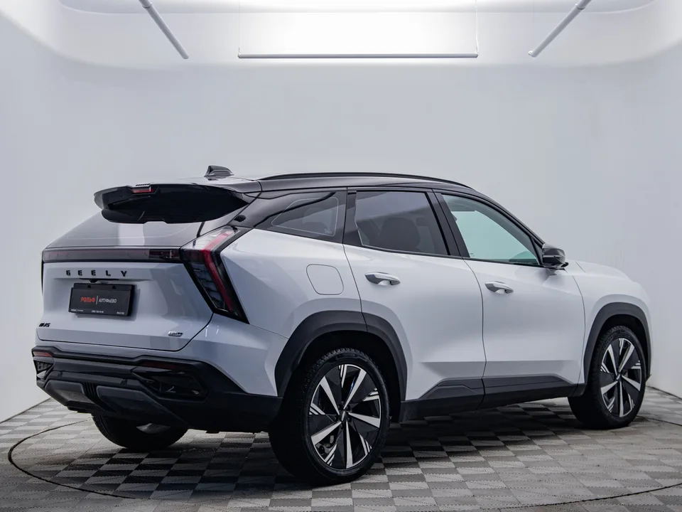 Geely Atlas 2024 — миниатюра 4