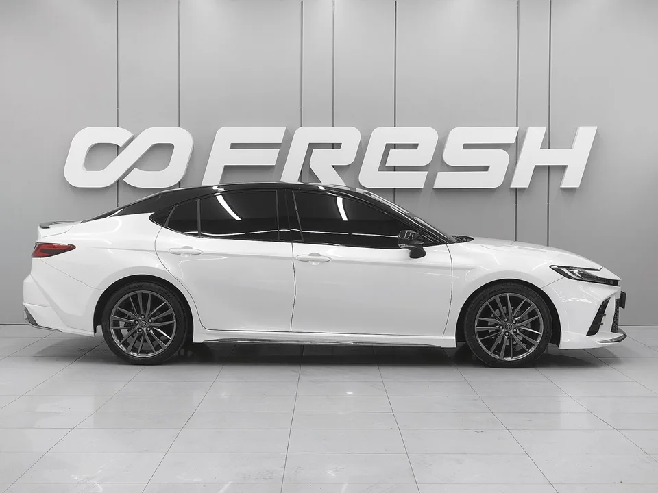 Toyota Camry 2024 — миниатюра 5