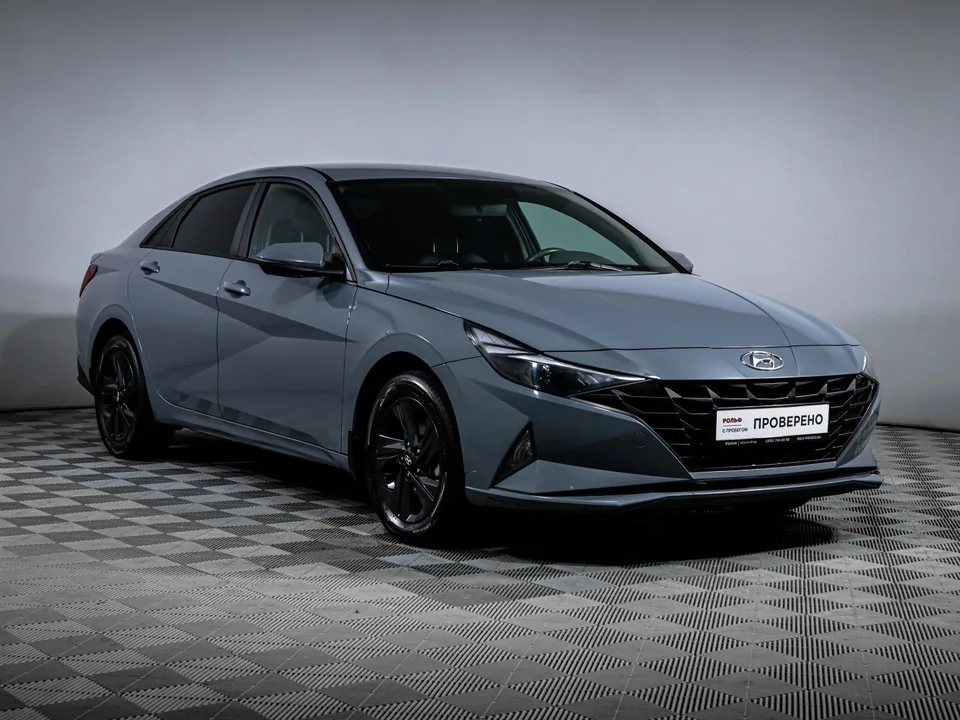 Hyundai Elantra 2023 — миниатюра 3
