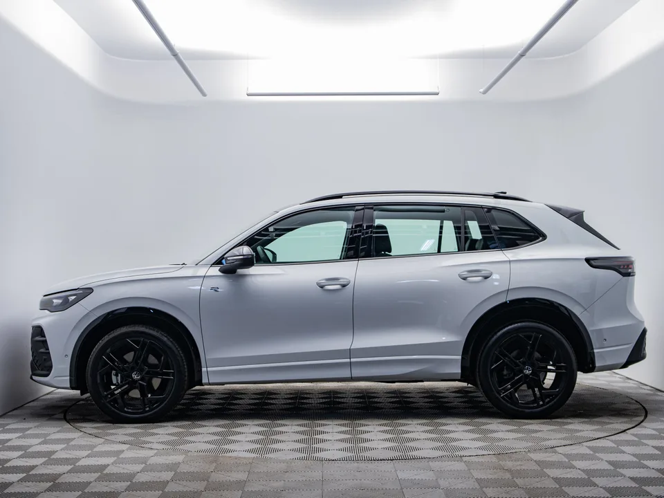 Volkswagen Tiguan 2025 — миниатюра 2